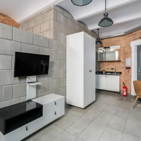 Apartment Strzalowa Underground Level By Renters *