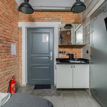 Strzalowa Underground Level By Renters Apartment