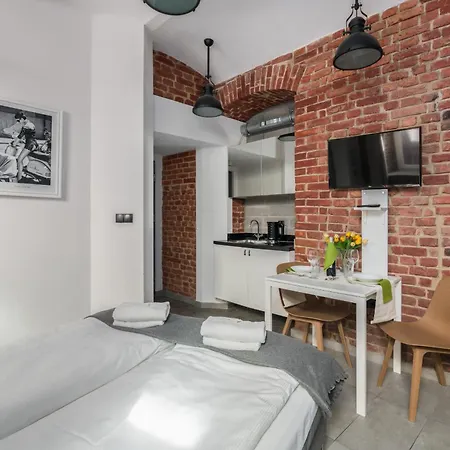 Apartment Strzalowa Underground Level By Renters