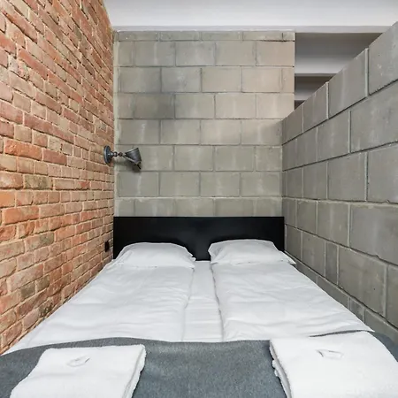 Strzalowa Underground Level By Renters Apartment Poznan