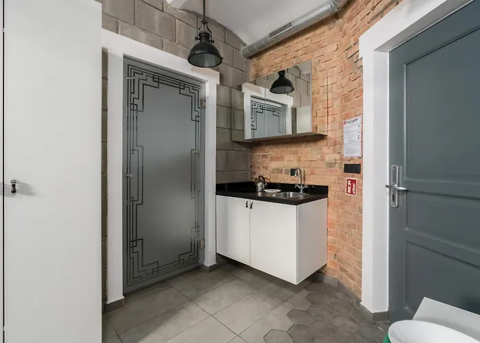 Strzalowa Underground Level By Renters Daire *