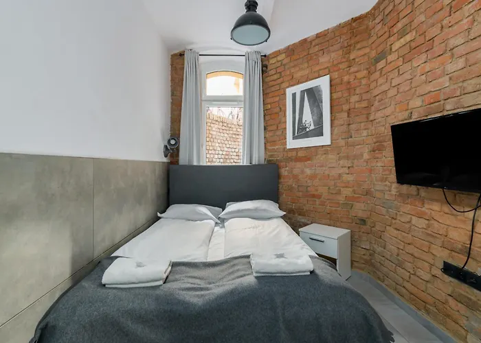 Daire Strzalowa Underground Level By Renters *