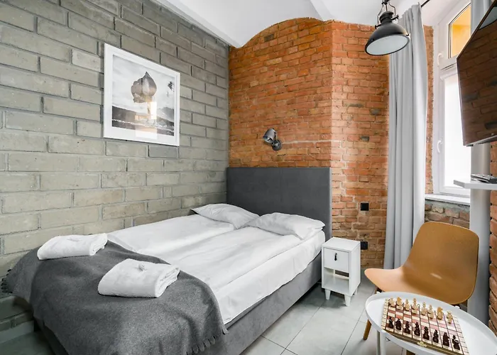 Strzalowa Underground Level By Renters Daire *