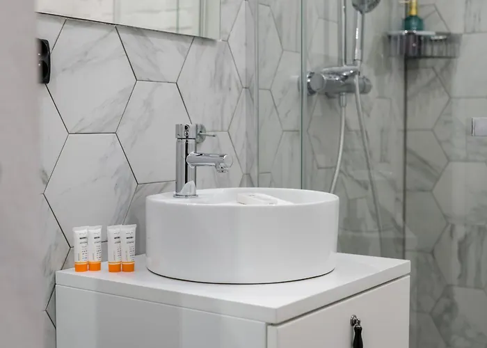 Strzalowa Underground Level By Renters Daire