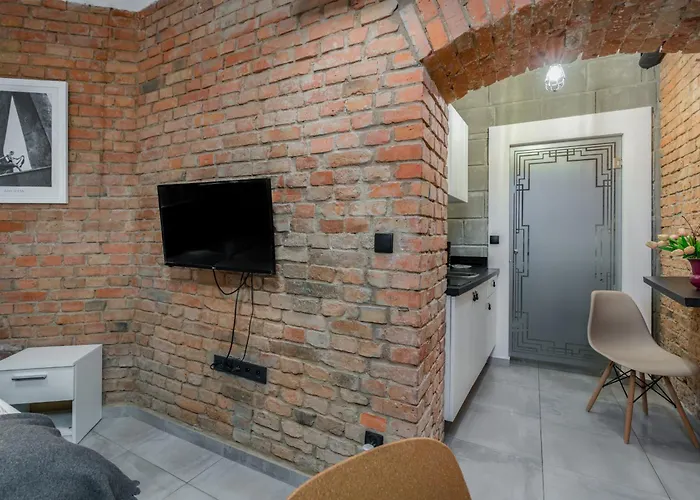 아파트 Strzalowa Underground Level By Renters