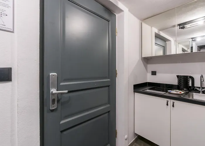 Strzalowa Underground Level By Renters *