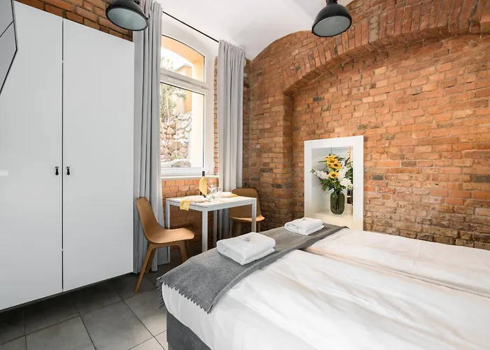 Daire Strzalowa Underground Level By Renters *