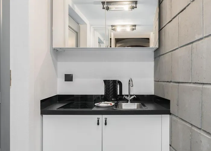 Strzalowa Underground Level By Renters *