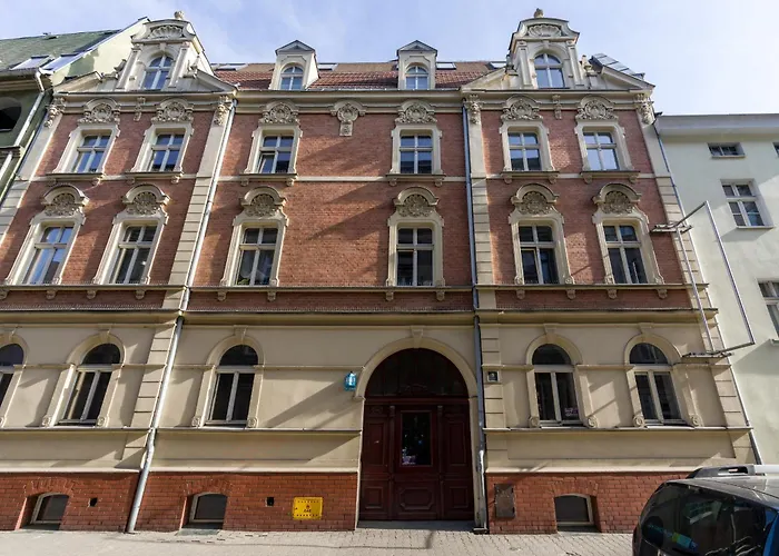 Daire Strzalowa Underground Level By Renters *